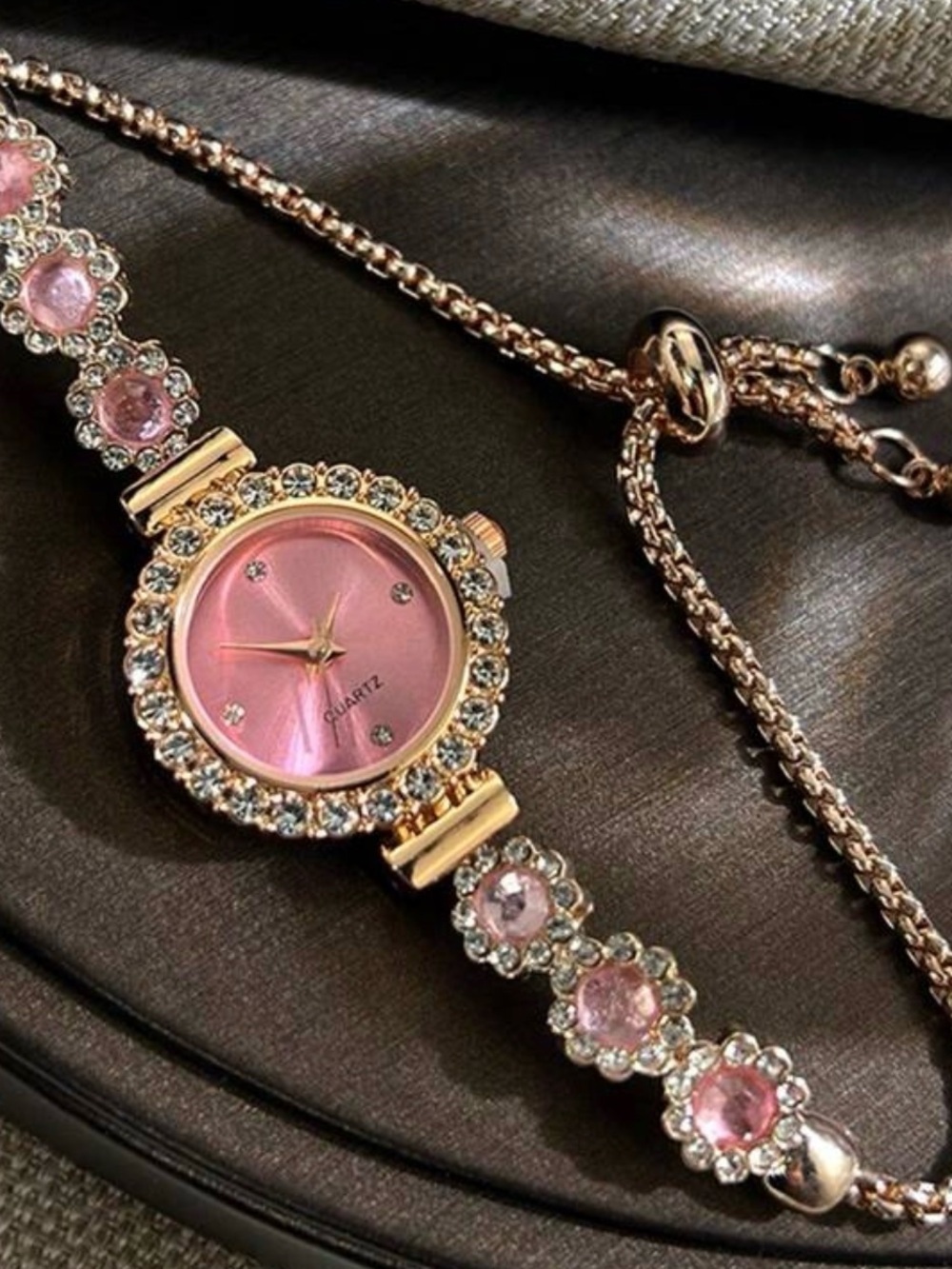 Elegant Pink Crystal Women's Bracelet Watch - Rose Gold Tone